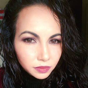 Meet your Posher, Consuelo